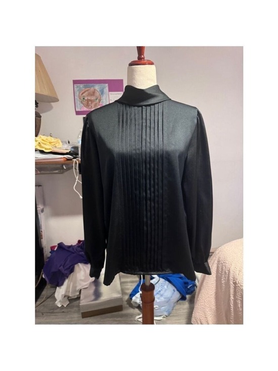 Tops - Silky shiny satiny black pleated shirt long sleeve vintage USA blouse sz large